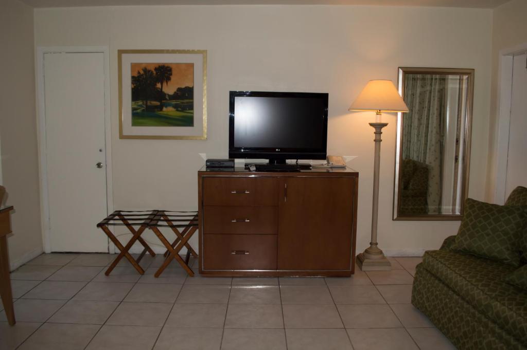 Downtown Hollywood Gardens Inn & Suites Exteriér fotografie